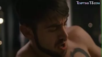 play संचिका बड़े स्तन ts एमआईएलए barebacked द्वारा deepthroated bf