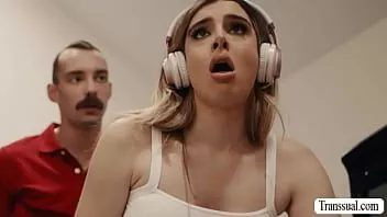 تشغيل مفلس ts خادمة analed من قبل رئيسها قرنية