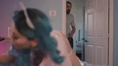 play Sorellastra trans fa il primo anale con un grosso dildo - Korra Del Rio, Johnny B
