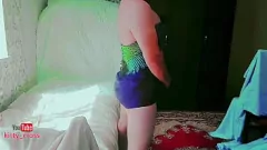 play Shemale-Pornostar Ketty in einer heißen Pink-Masturbationssitzung